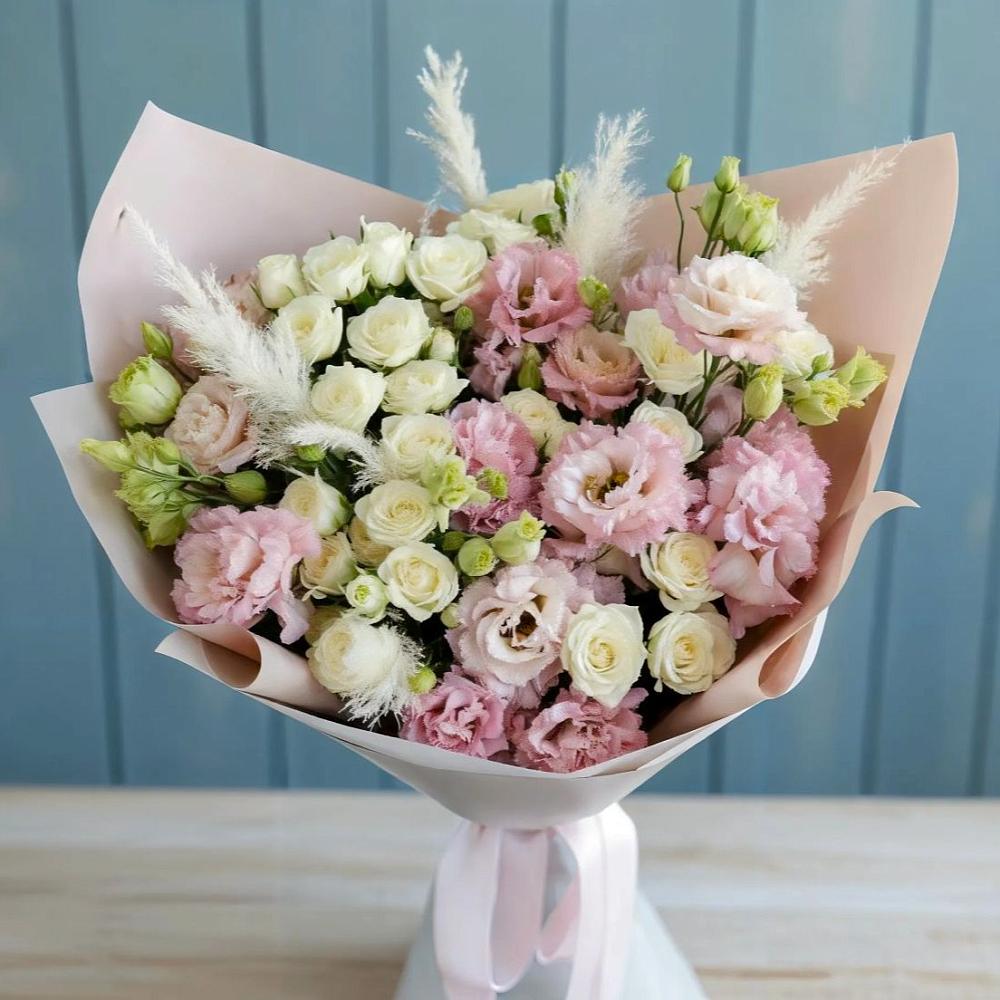 Букет цветов из: Альстромерии и Розы в Калаче-на-Дону