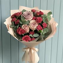 Букет цветов из:  Гвоздики и Розы в Калаче-на-Дону